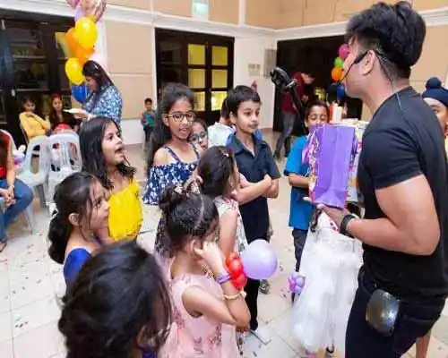 game host in pune | emcee in pune | game organizers in pune | party entertainers in pune